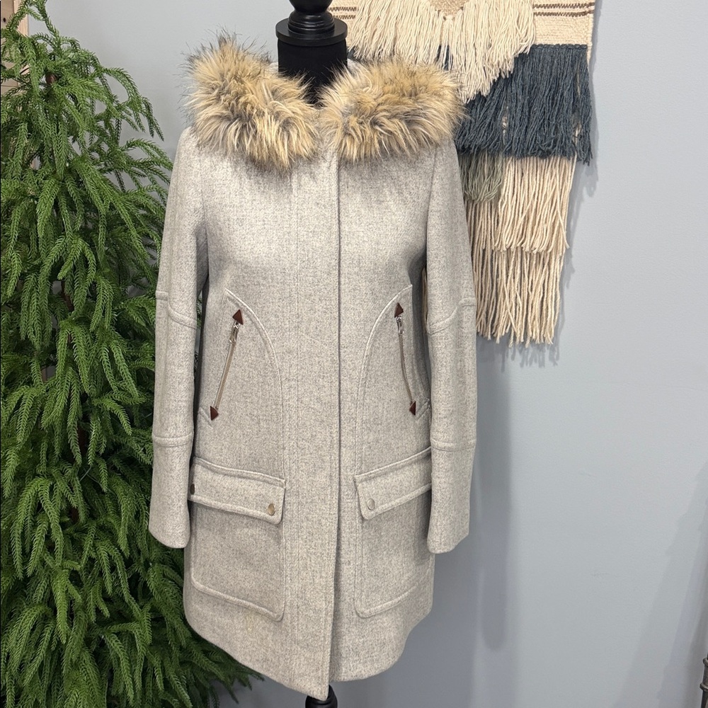 J.Crew Stadium Cloth by Nello Gori Size 2 Wool Coat w/ Faux Fur Collar